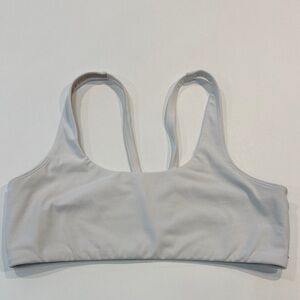 Vuori White Scoop-Back Sports Bra